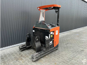 Reach truck BT