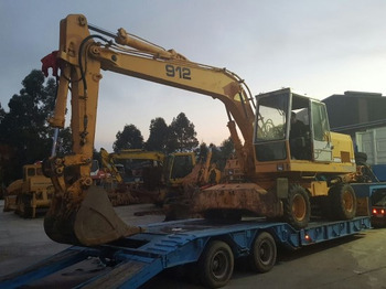 Mobiele graafmachine LIEBHERR A 912