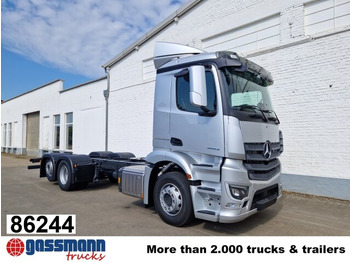 Chassis vrachtwagen MERCEDES-BENZ Actros 2553