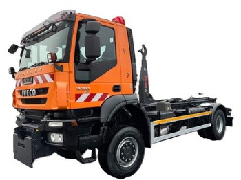 Leasing Iveco Trakker 330 4x4 Multilift  XR 10 S  Winterdienst  Iveco Trakker 330 4x4 Multilift  XR 10 S  Winterdienst: afbeelding 2