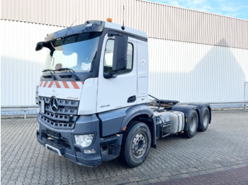 Trekker MERCEDES-BENZ Arocs 2648