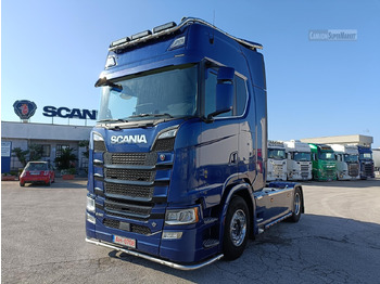 Trekker SCANIA S 520