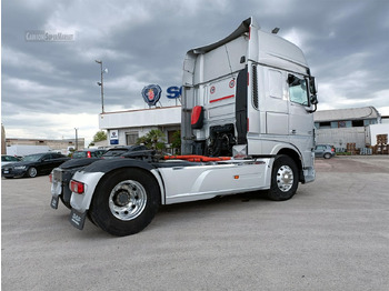 Trekker DAF XF510: afbeelding 3