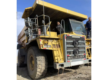 Zelfrijdende kiepwagen KOMATSU HD465