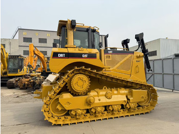 Bulldozer CATERPILLAR D8T