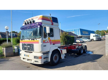 Chassis vrachtwagen MAN 26.463