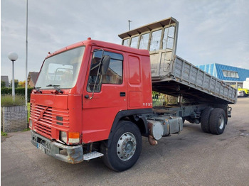 Kipper vrachtwagen VOLVO FL10