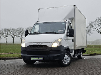 Bestelwagen gesloten laadbak IVECO Daily