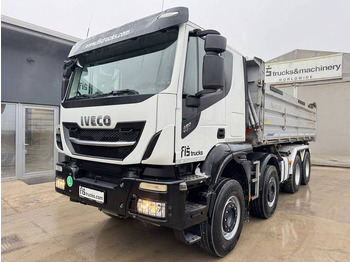 Kipper vrachtwagen IVECO Trakker