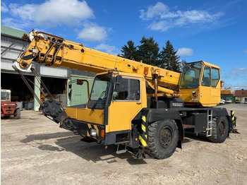 Mobiele kraan LIEBHERR LTM 1025