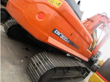 Rupsgraafmachine DOOSAN DX300LC