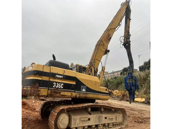 Rupsgraafmachine CATERPILLAR 330BL