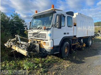 Vrachtwagen VOLVO FM12