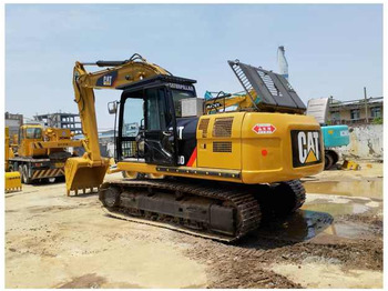 Rupsgraafmachine CATERPILLAR 320D