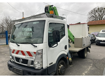 Vrachtwagen hoogwerker NISSAN