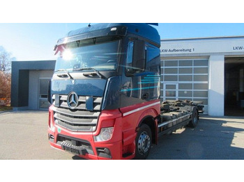 Containertransporter/ Wissellaadbak vrachtwagen MERCEDES-BENZ Actros 1840