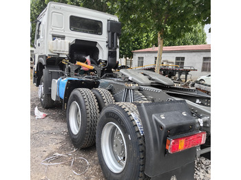 Trekker voor het vervoer van voedsel Howo tractor: afbeelding 5