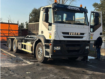 Haakarmsysteem vrachtwagen IVECO Stralis