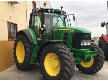 Tractor JOHN DEERE 7530