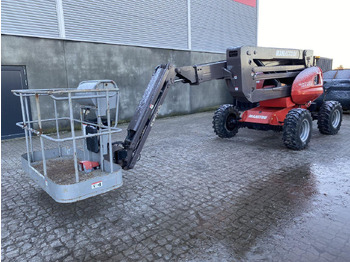 Knikarmhoogwerker MANITOU