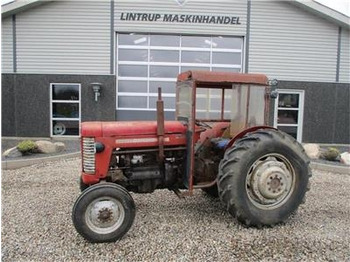 Tractor MASSEY FERGUSON