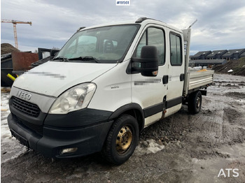 Vrachtwagen met open laadbak IVECO Daily