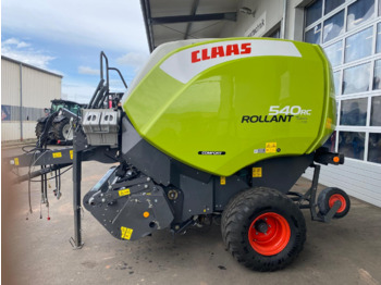 Hooi-/ Voedermachine CLAAS