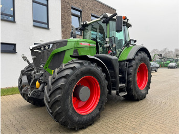 Tractor FENDT 933 Vario