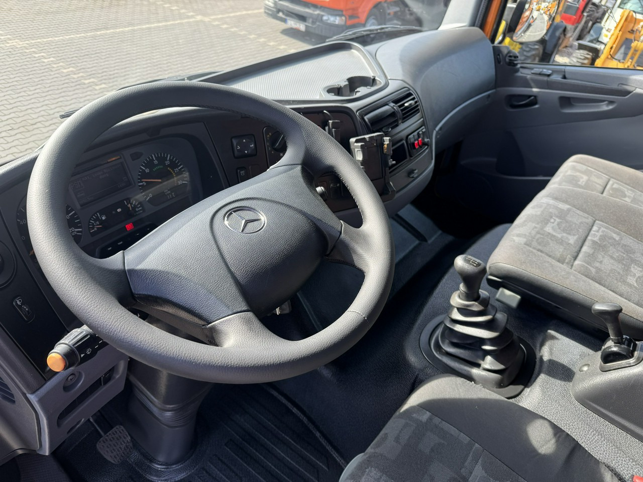 Leasing Mercedes Atego 1324 4x4 Zwyżka RUTHAMNN STEIGER T220S12 Podnośnik Koszowy Mercedes Atego 1324 4x4 Zwyżka RUTHAMNN STEIGER T220S12 Podnośnik Koszowy: afbeelding 25