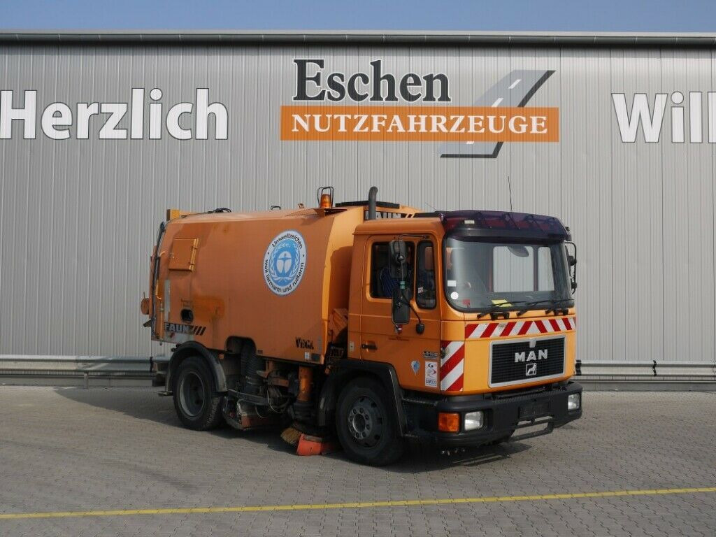 Veegwagen MAN 14.162 Kehrmaschine FAUN VEGA AK 460 L: afbeelding 6