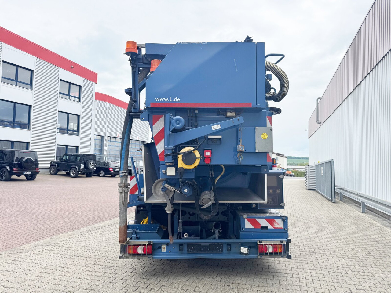 Leasing Mercedes-Benz Arocs 1843 L 4x2 Arocs 1843 L 4x2, Müller Canalmaster ca. 8m³, Standheizung, Funk Mercedes-Benz Arocs 1843 L 4x2 Arocs 1843 L 4x2, Müller Canalmaster ca. 8m³, Standheizung, Funk: afbeelding 13 Leasing Mercedes-Benz Arocs 1843 L 4x2 Arocs 1843 L 4x2, Müller Canalmaster ca. 8m³, Standheizung, Funk Mercedes-Benz Arocs 1843 L 4x2 Arocs 1843 L 4x2, Müller Canalmaster ca. 8m³, Standheizung, Funk: afbeelding 13