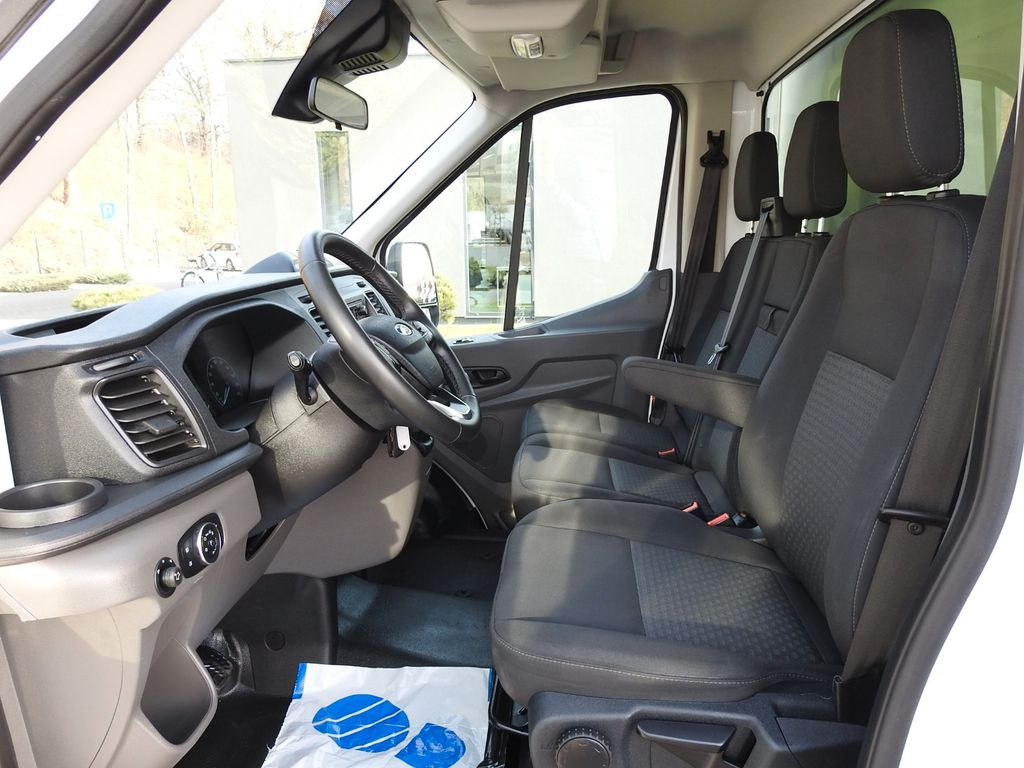 Leasing Ford TRANSIT KOFFER AUFZUG 8 PALETTEN TEMPOMAT  Ford TRANSIT KOFFER AUFZUG 8 PALETTEN TEMPOMAT: afbeelding 23