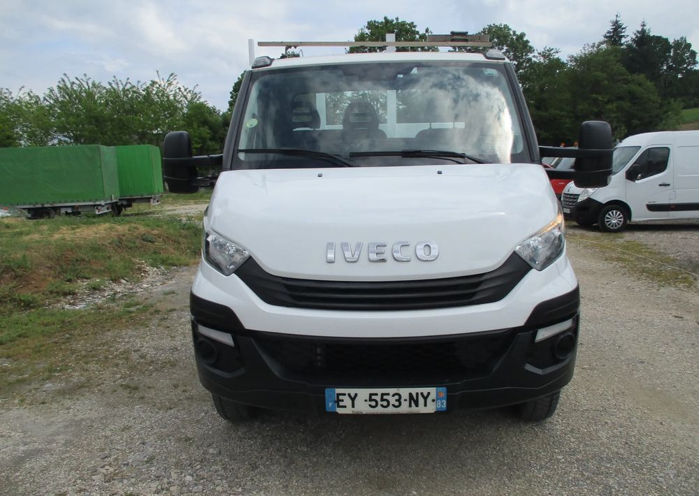 Vrachtwagen met open laadbak Iveco Daily 3.0 na bliźniaku 70C18 skrzynia, laweta, rama, HDS, 70-180 kiper: afbeelding 8