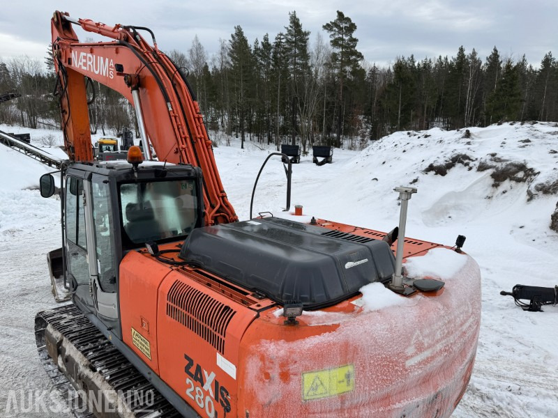 Leasing  2006 Hitachi ZX280LC-3 Gravemaskin - Beltegraver - Engcon tiltrotator 2006 Hitachi ZX280LC-3 Gravemaskin - Beltegraver - Engcon tiltrotator: afbeelding 9