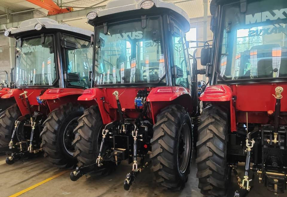 Nieuw Tractor NEW MAXUS 180 HP Tractor + Loader Warranty up to 10 YEARS Новий MAXUS Трактор 180 К.с. + Навантажувач Гарантія до 10 РОКІВ Nowy MAXUS Traktor 180 KM + Ładowacz Gwarancja do 10 LAT: afbeelding 12