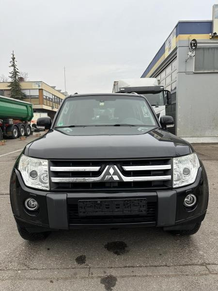 Personenwagen Mitsubishi PAJERO 3.2 TDI lang  Leder*Klima*Aut*Navi*AHK*1. Hand*Euro4* Voll: afbeelding 8