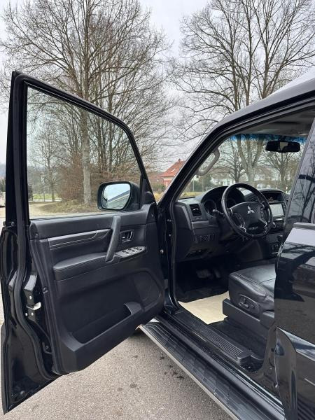 Personenwagen Mitsubishi PAJERO 3.2 TDI lang  Leder*Klima*Aut*Navi*AHK*1. Hand*Euro4* Voll: afbeelding 29