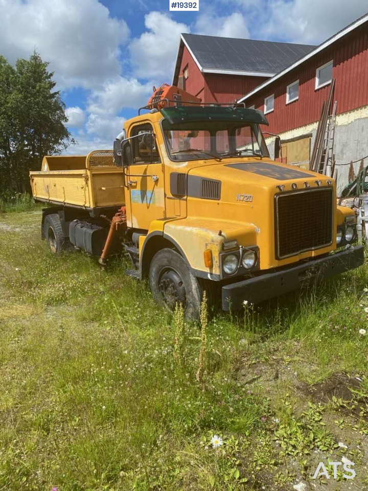 Vrachtwagen met open laadbak, Kraanwagen Volvo N720: afbeelding 20