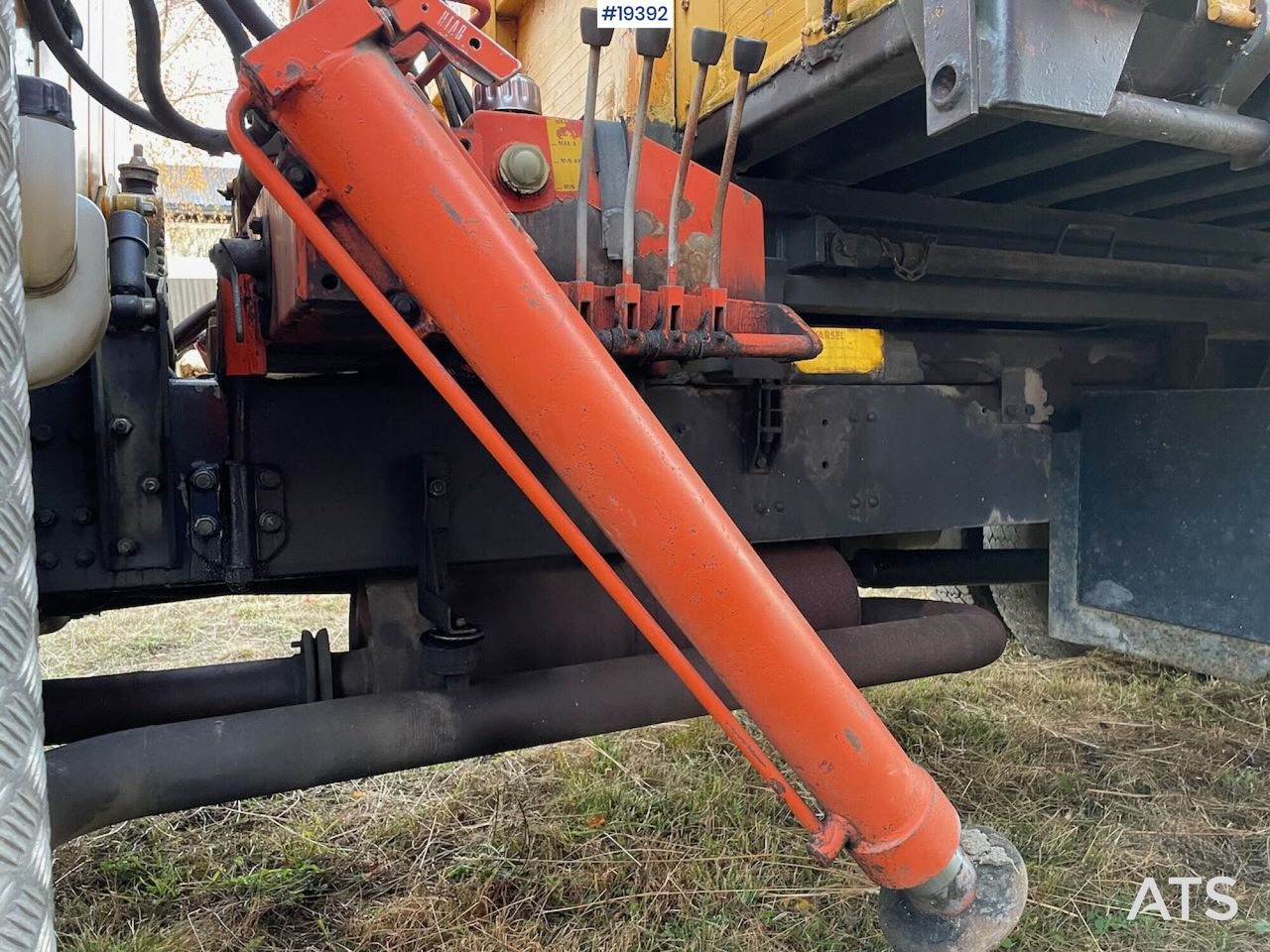 Vrachtwagen met open laadbak, Kraanwagen Volvo N720: afbeelding 31